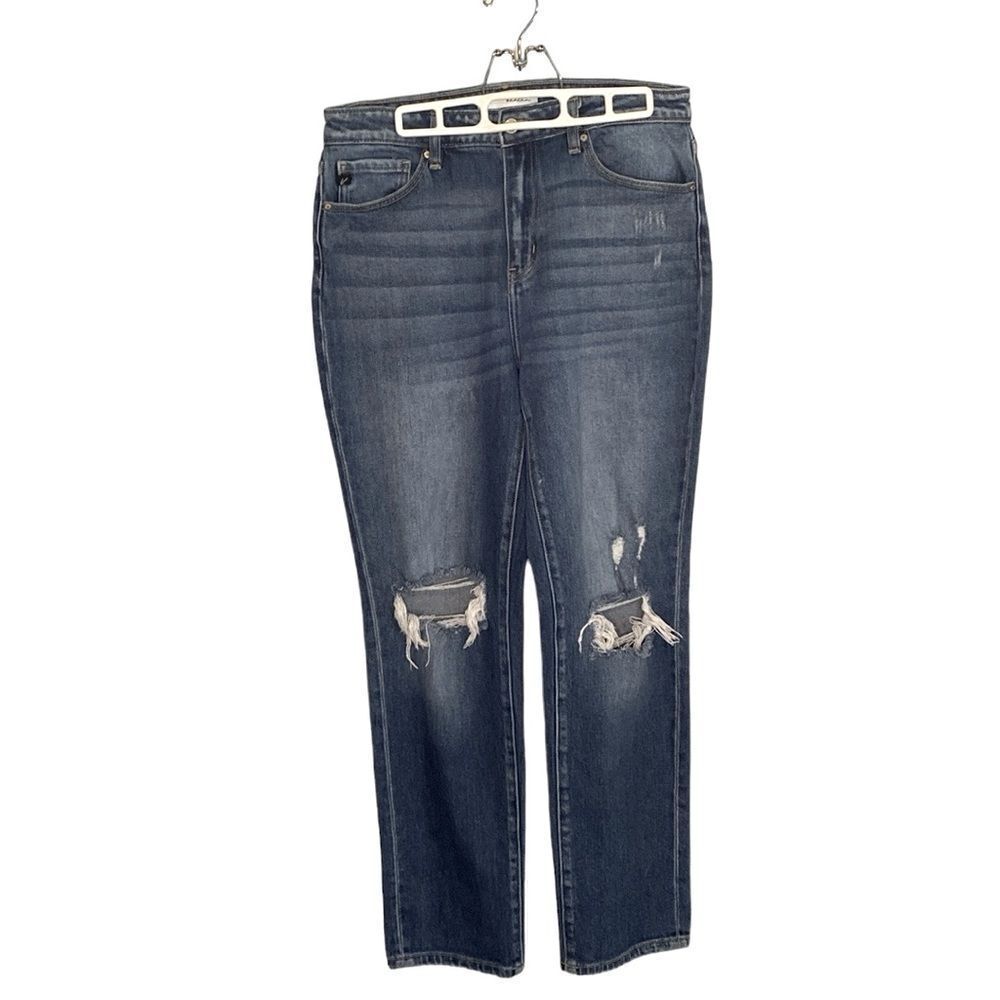 KanCan women’s 11” rise jeans. Size 29